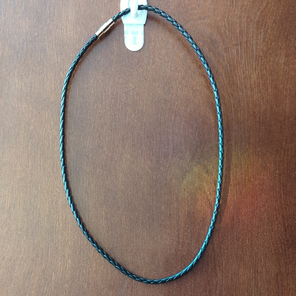 NWOT (270) Black Braided Necklace with strong magnetic closure
